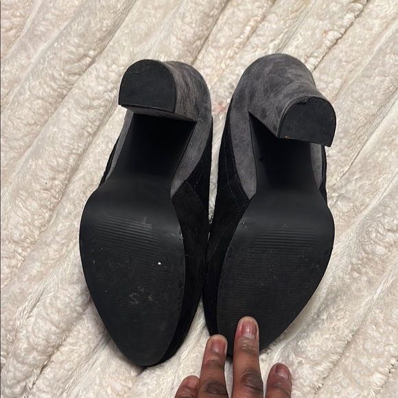 Chic Black and Gray Heels - Picture 2 of 3